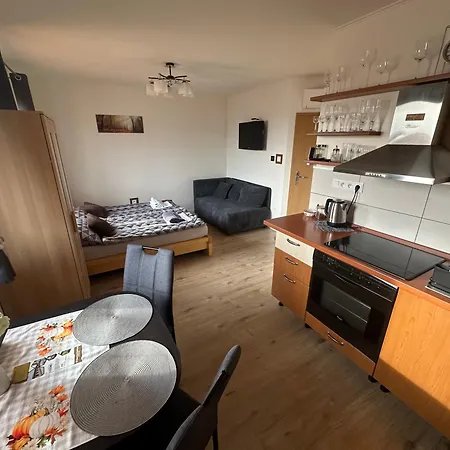 Appartamento Losonci Nesvady- Pre 2 Osoby štúdio Nesvady