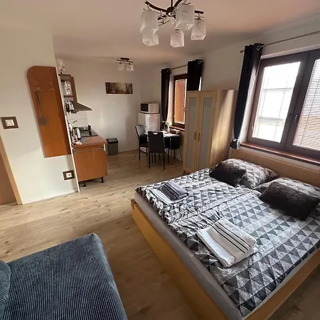 Losonci Nesvady- Pre 2 Osoby štúdio