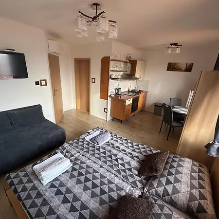 Appartamento Losonci Nesvady- Pre 2 Osoby štúdio