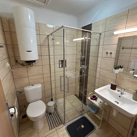 Losonci Nesvady- Pre 2 Osoby Appartement *